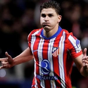 开云-重返英超？阿尔瓦雷斯不满马竞，阿森纳、切尔西同时开启谈判