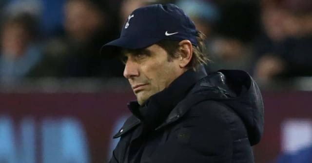 Antonio-Conte-looking-downbeat-during-a-Tottenham-Hotspur-match.jpg